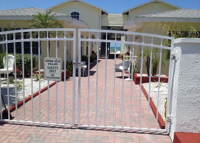 Sand Glo Villas *